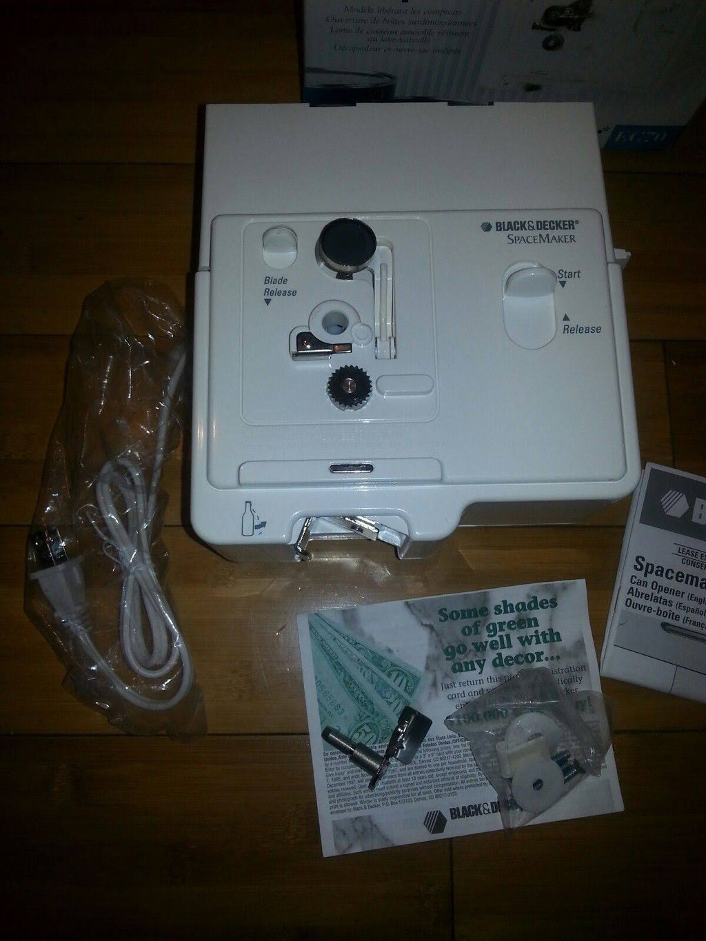 Under Cabinet Electric Can Opener F934