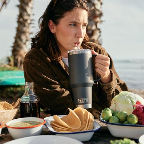35 oz Vacuum Insulated Stainless Steel Tumbler with Handle and Straw Lid R772