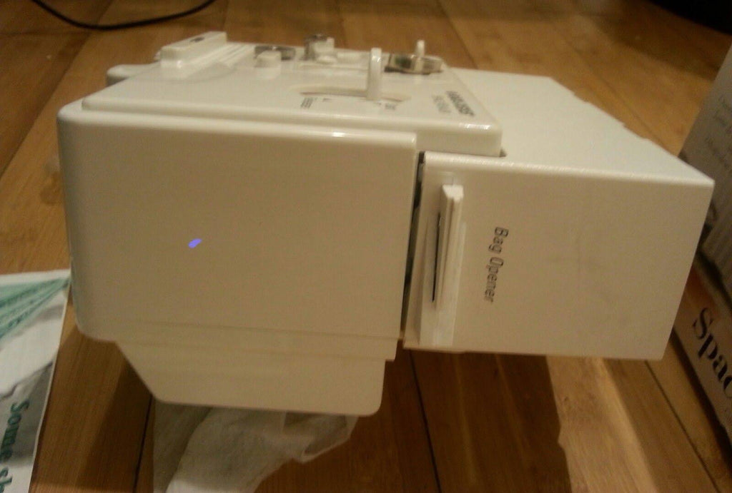 Under Cabinet Electric Can Opener F934