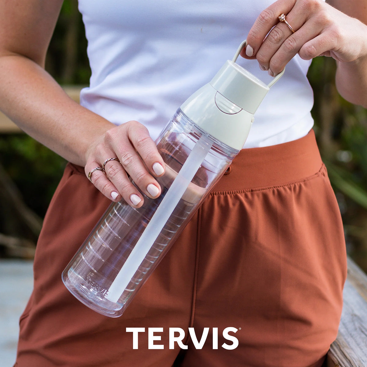 Tervis Shamrock Double Walled Insulated Tumbler Travel Cup, 24oz Venture Lite Water Bottle P275