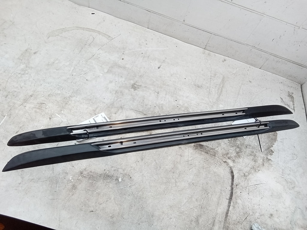 Pre-Owned Jeep Grand Cherokee Roof Rack Rails M246197
