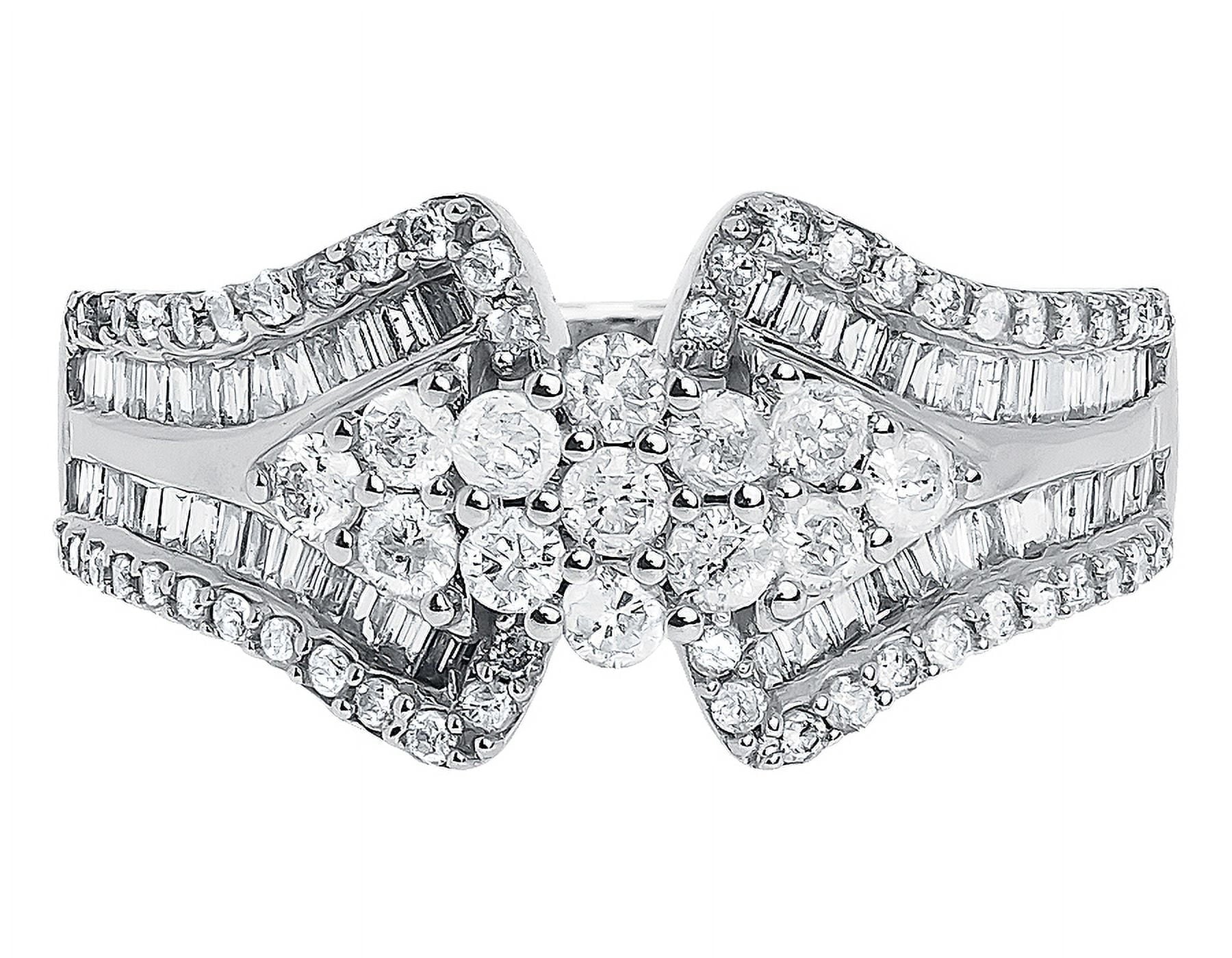 10k White Gold Diamond Cluster Engagement Ring U4959