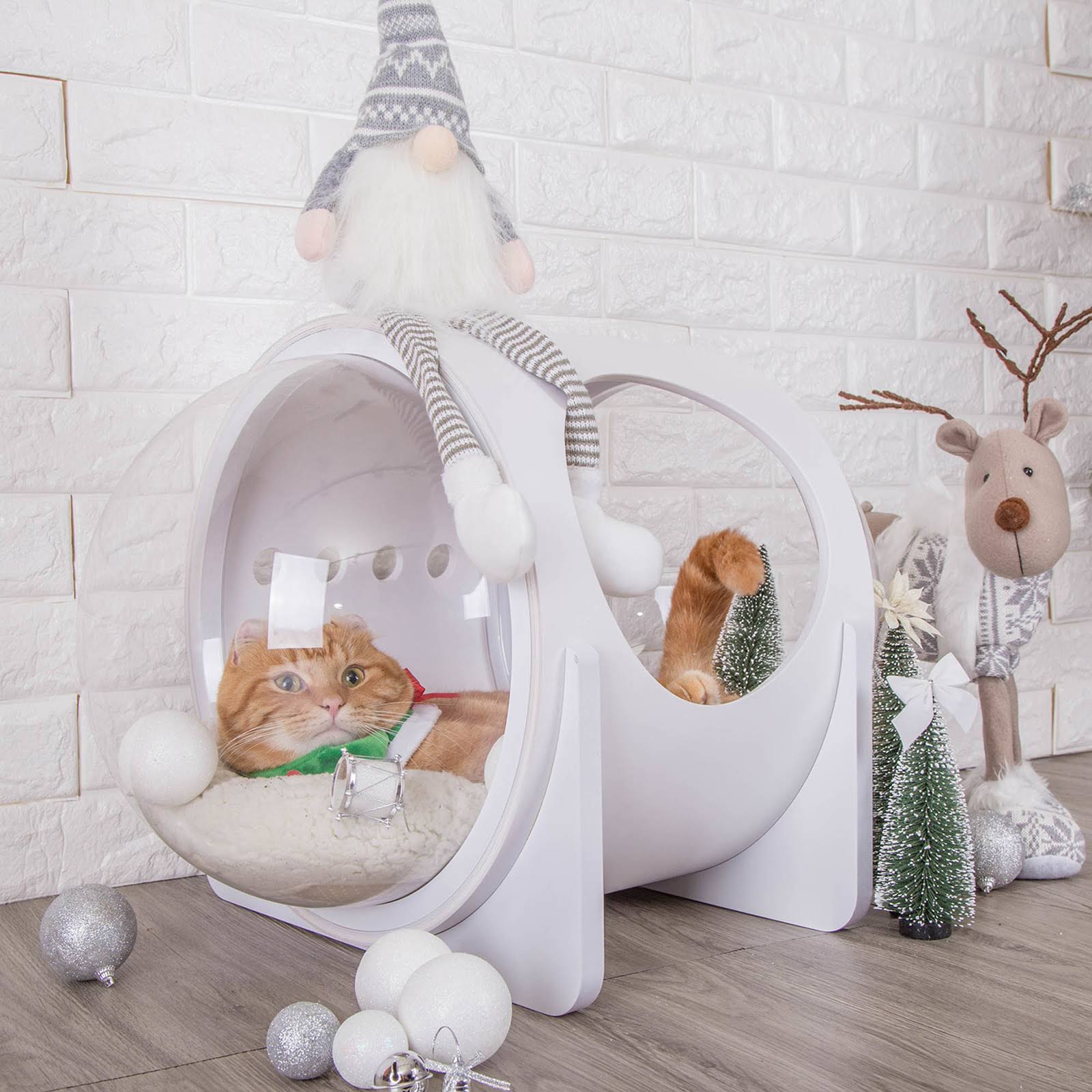 White Pet Bed J103257