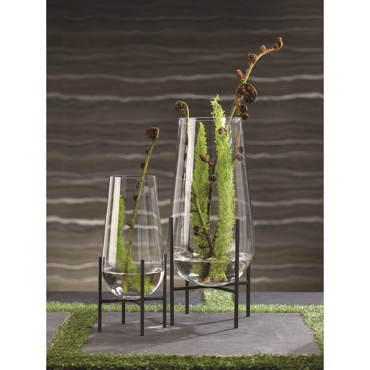 18.5-Inch Tall Vase / Hurricane on Metal Stand P591