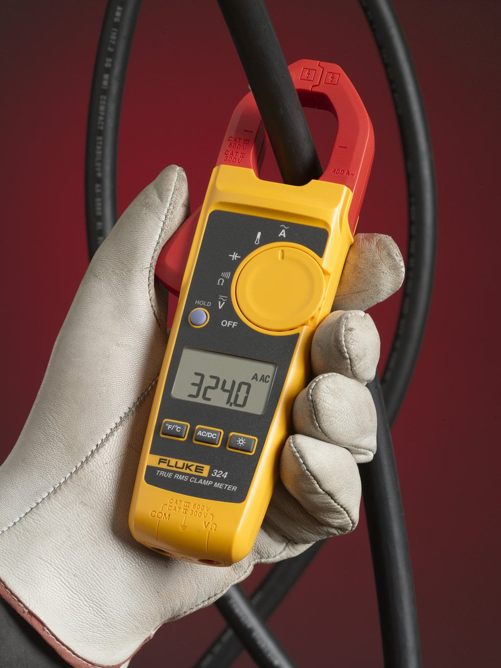 True-RMS Clamp Meter with Temperature & Capacitance, AC Current Up To 400 A, AC/DC Voltage Up to 600 V, Backlit Display, Resistance Up To 4000 Ohms Y1482