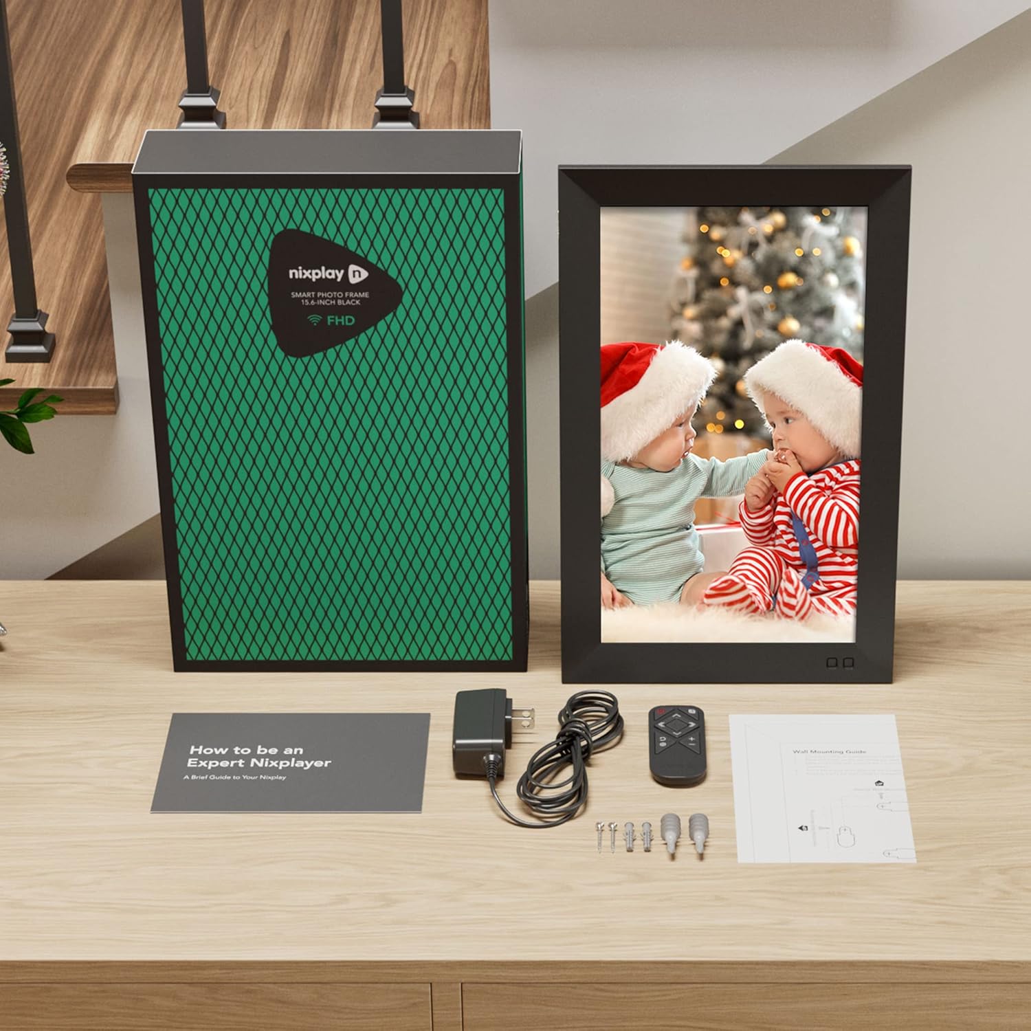 15.6 inch Smart Digital Photo Frame with WiFi E8300