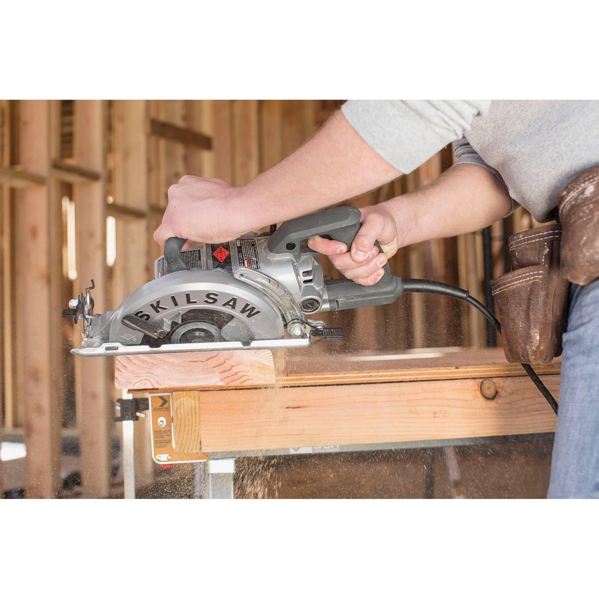 7-1/4x22 Worm Drive Circular Saw X496015