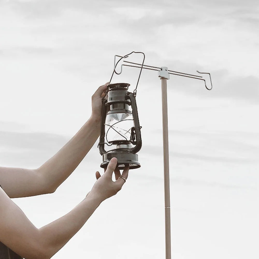 Portable Folding Aluminum Alloy Camping Lantern Stand B781