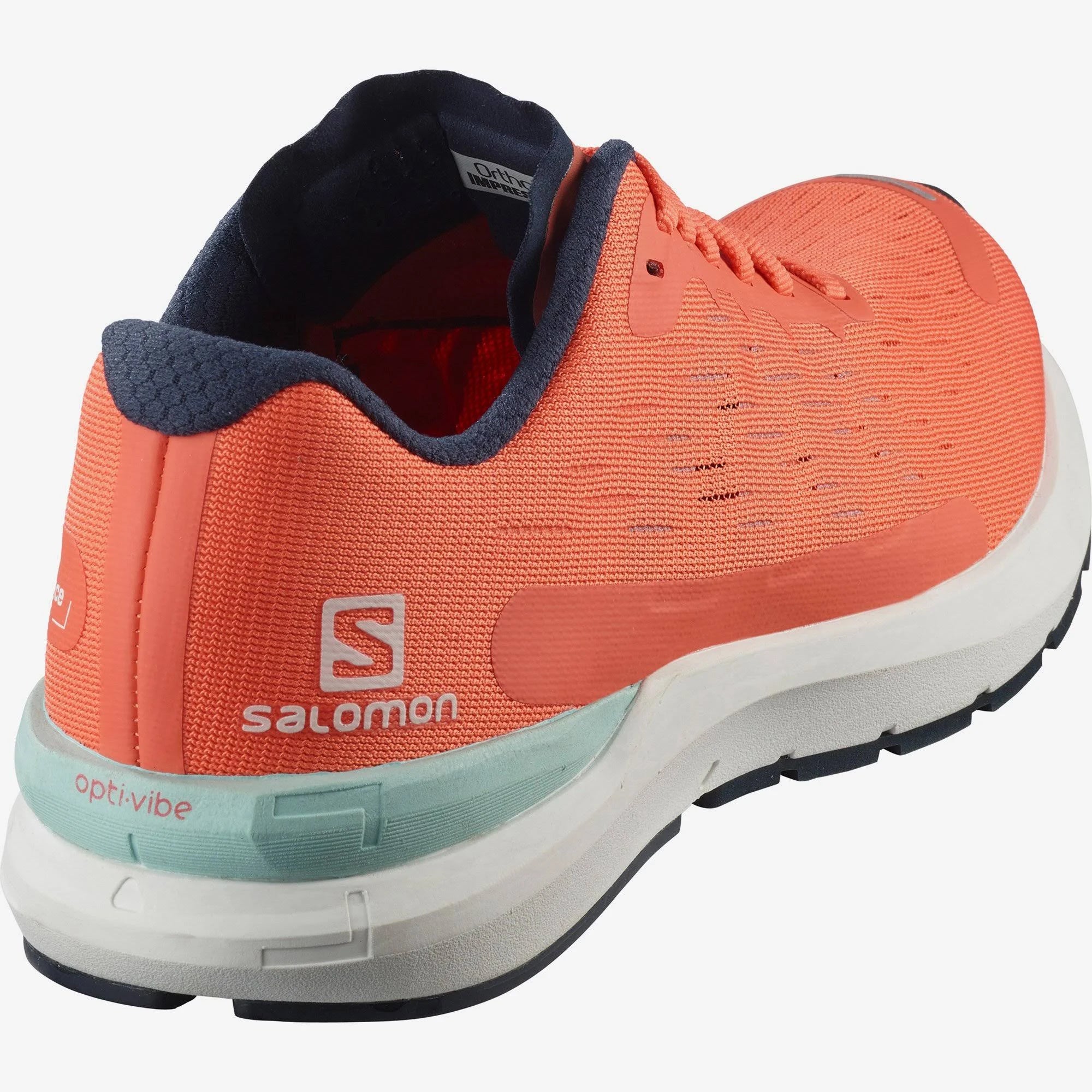 Camellia White Quail 7.5 B Running Shoes D202
