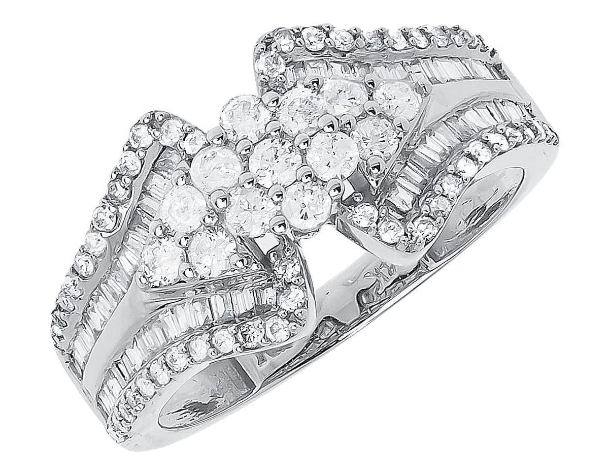10k White Gold Diamond Cluster Engagement Ring U4959